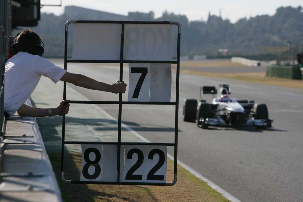 Test Valencia primi km, Pit Board sign for Kamui Kobayashi, BMW Sauber C29